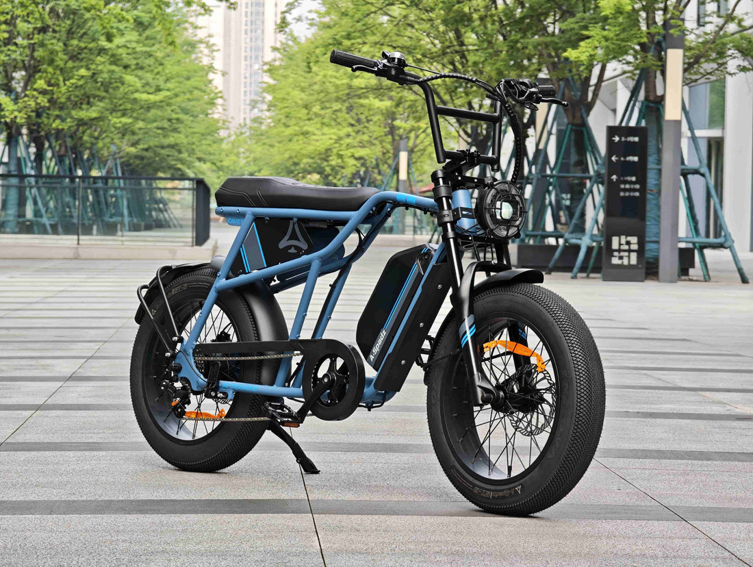 blauwe elektrische fatbike cavet air blauw met 20 inch wielen voor stadsritten